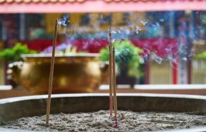 Which Agarbatti is Best for Positive Energy at Home